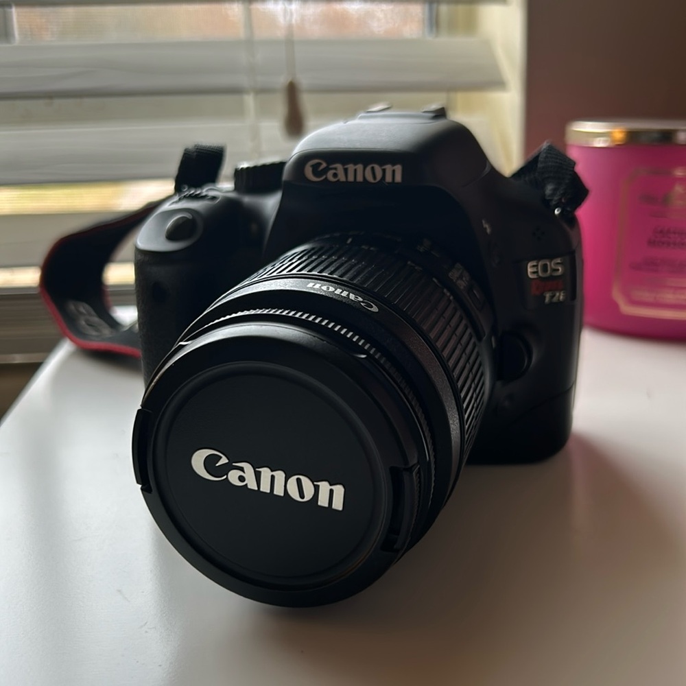 Canon EOS T2i